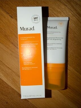 Murad Environmental Shield Superactive Moisturizer SPF 50 - White & Orange